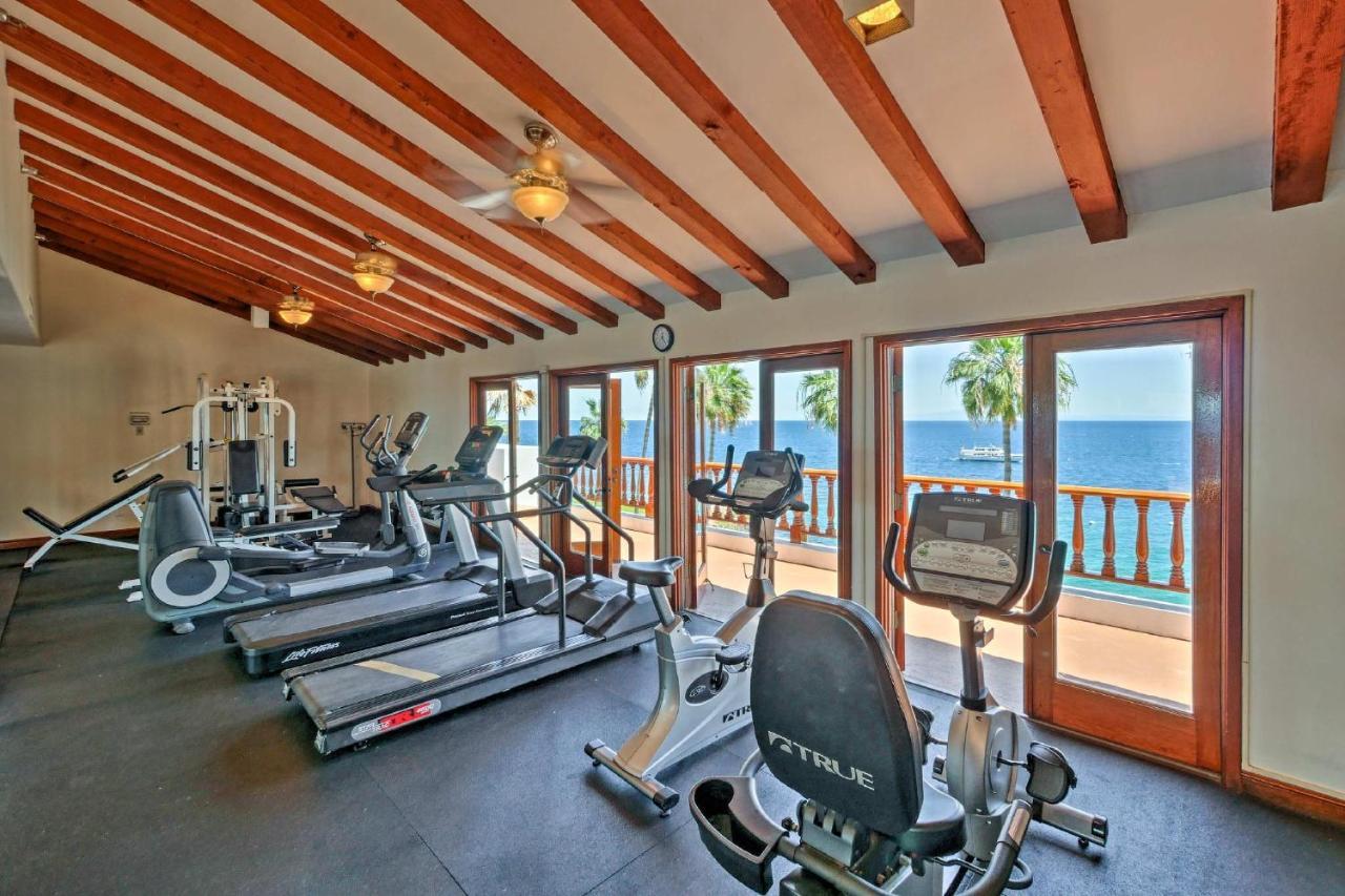 Gorgeous Oceanfront Villa With Panoramic Views Avalon Exteriör bild
