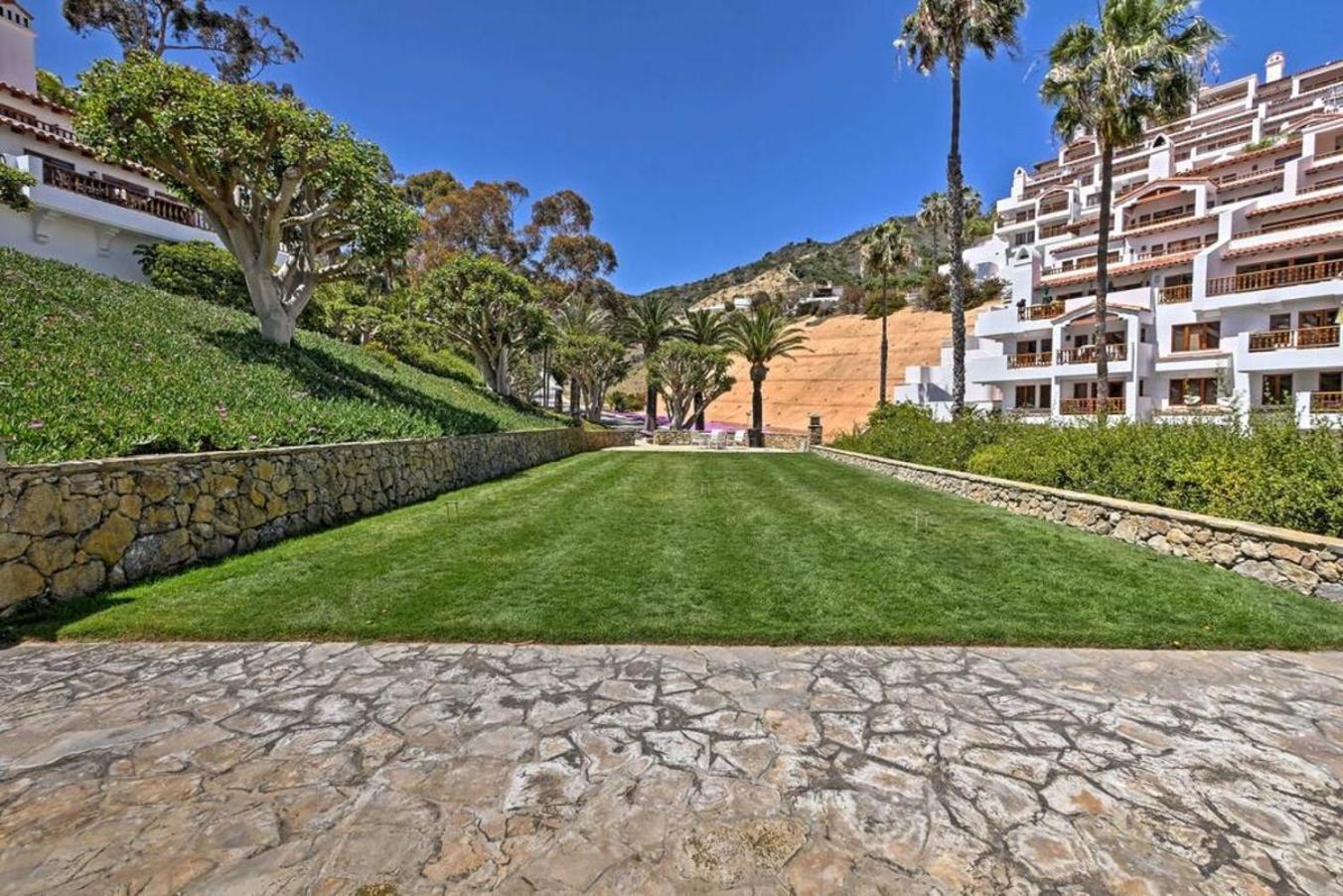 Gorgeous Oceanfront Villa With Panoramic Views Avalon Exteriör bild