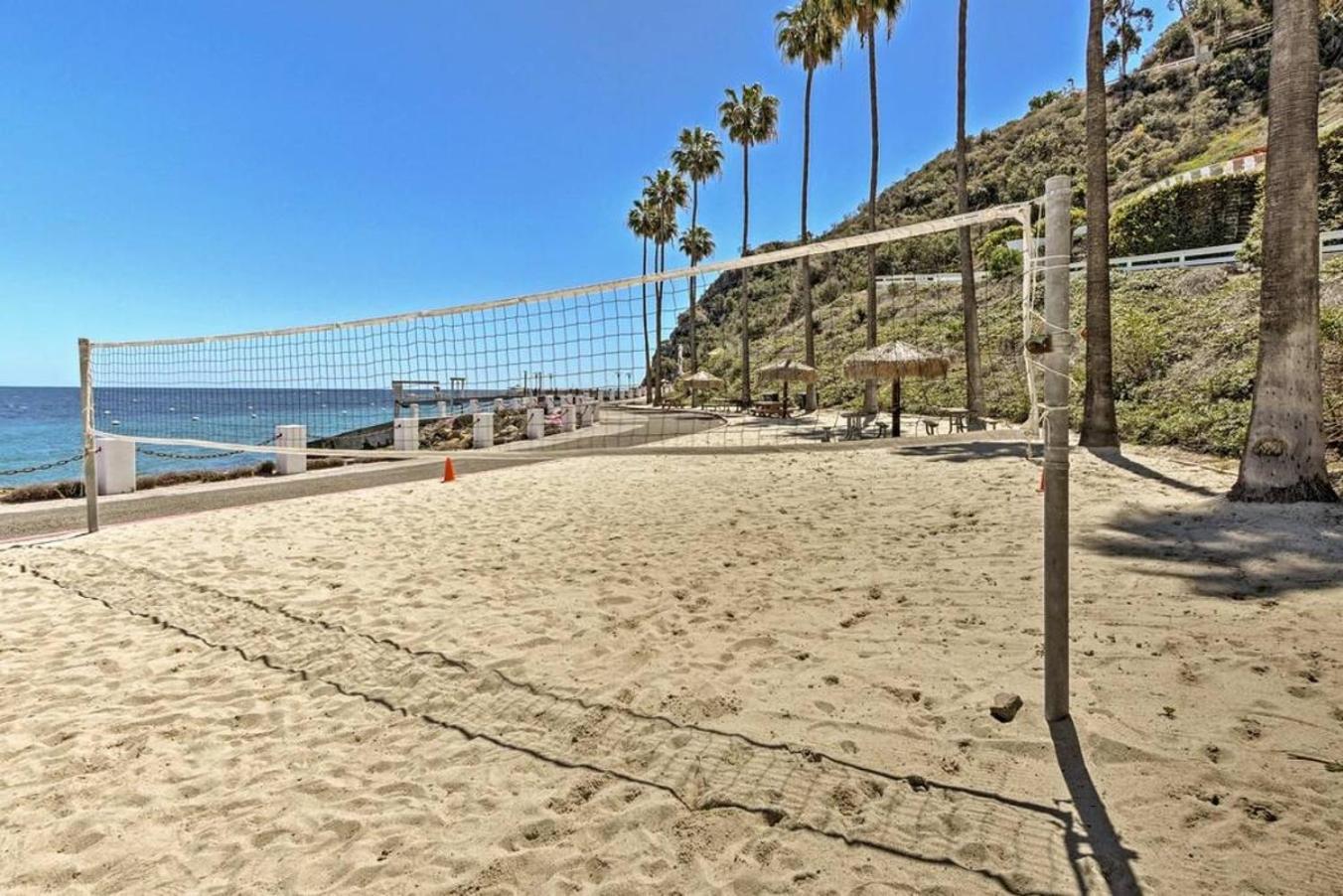 Gorgeous Oceanfront Villa With Panoramic Views Avalon Exteriör bild