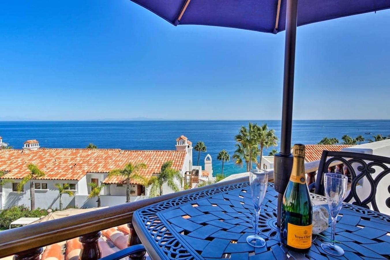 Gorgeous Oceanfront Villa With Panoramic Views Avalon Exteriör bild