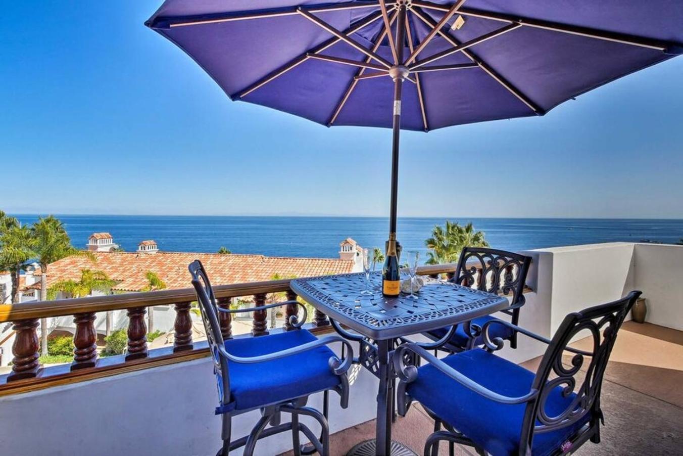 Gorgeous Oceanfront Villa With Panoramic Views Avalon Exteriör bild