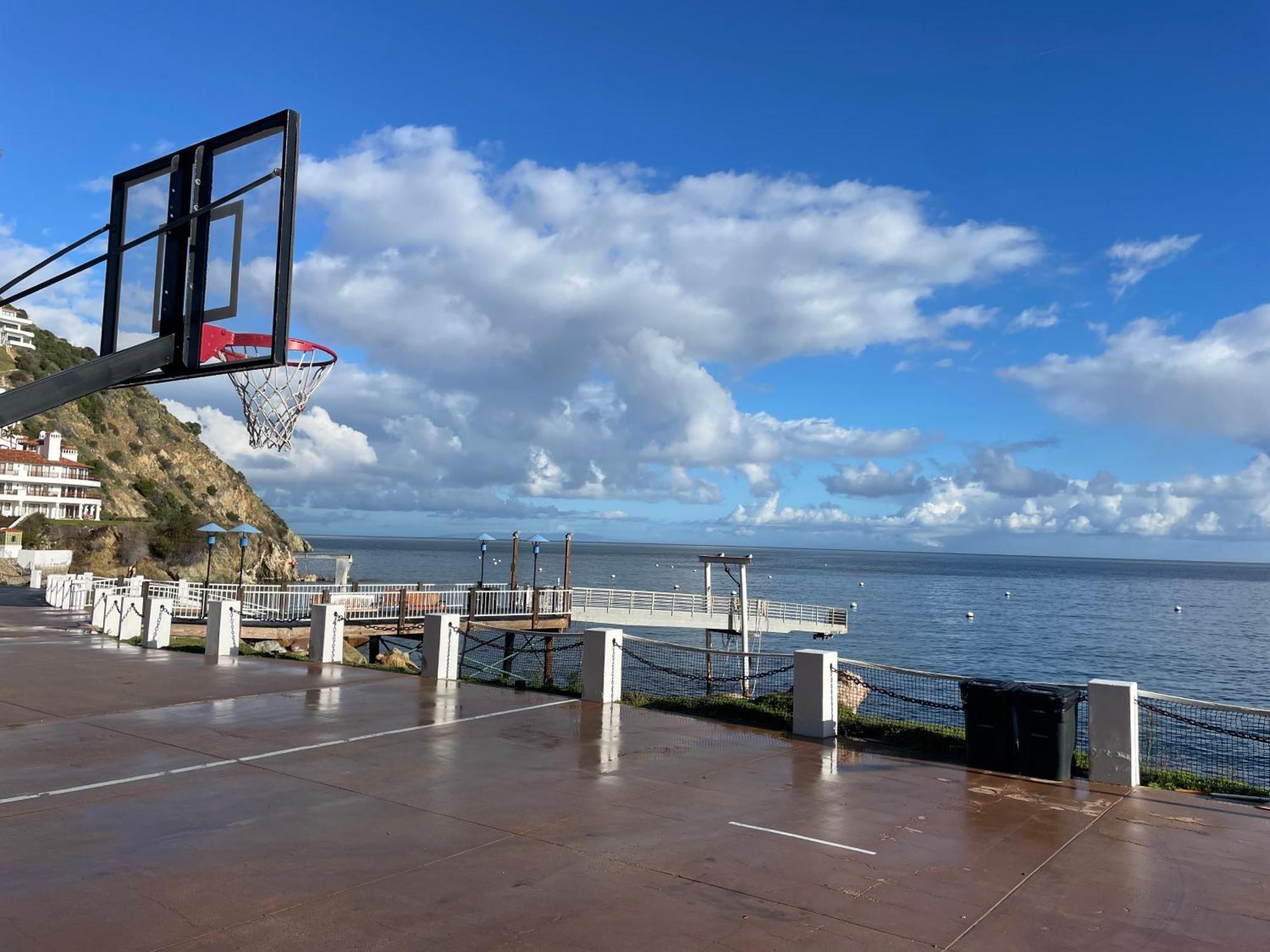 Gorgeous Oceanfront Villa With Panoramic Views Avalon Exteriör bild